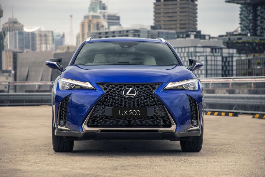  Lexus UX200 F-Sport 2019 года  (AU) (фото 15 из 17)